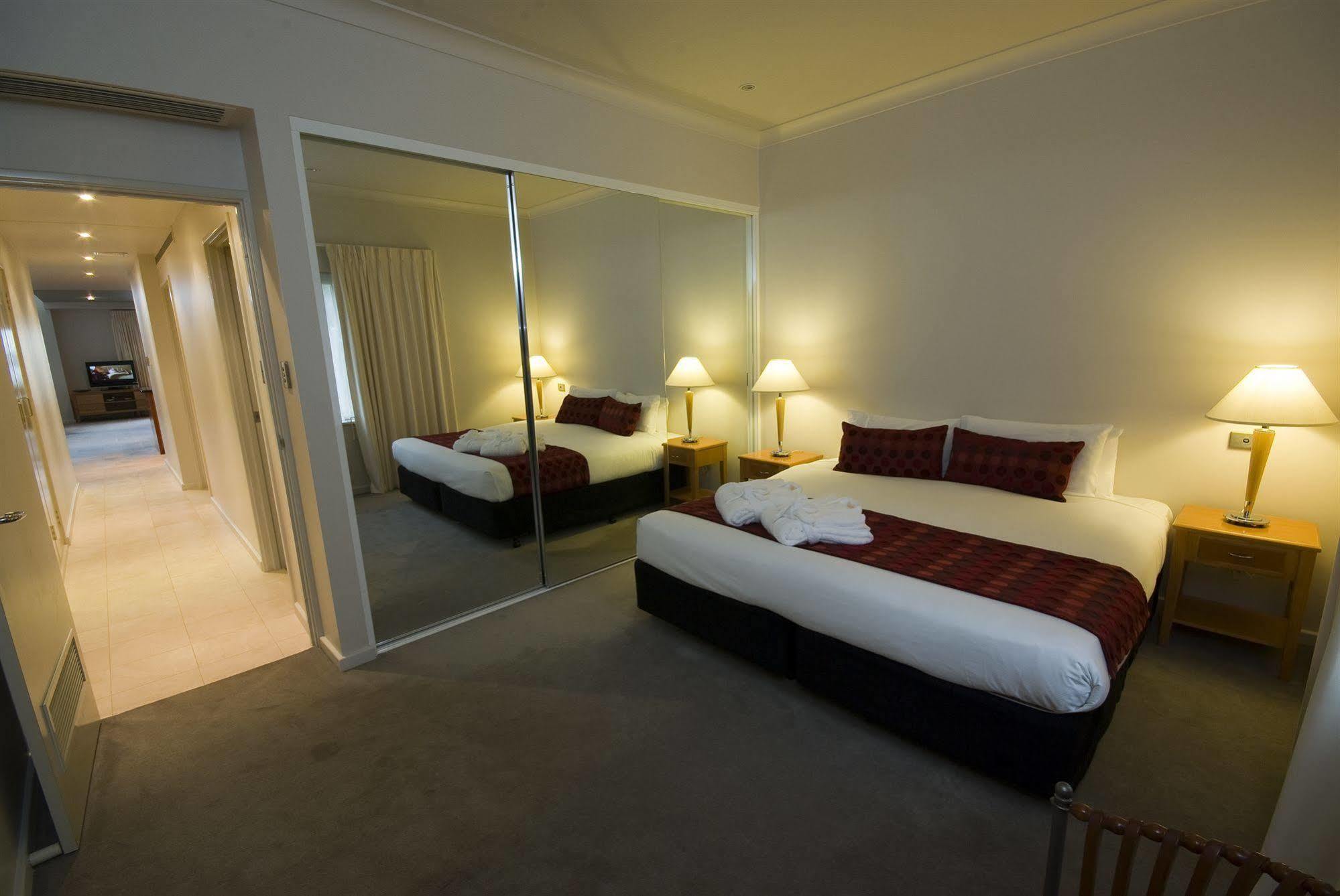 Nesuto Mounts Bay Aparthotel Perth Kültér fotó